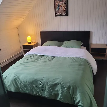 Maison Avec Terrasse Couverte Et Cour Exposee Sud Ferienhaus